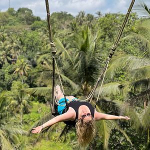 Meet your Posher, Kara